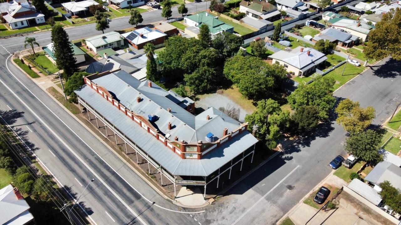 Historic Star Lodge And Station Masters House Narrandera Exterior foto
