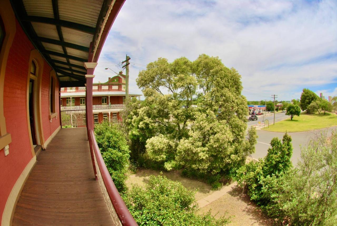 Historic Star Lodge And Station Masters House Narrandera Quarto foto