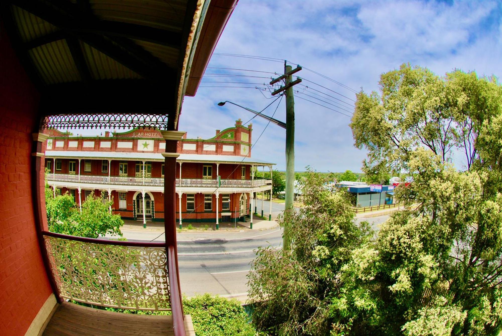 Historic Star Lodge And Station Masters House Narrandera Quarto foto